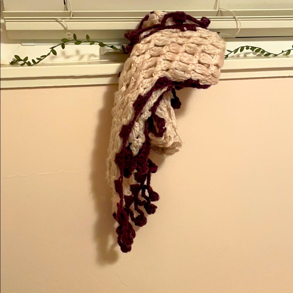 Soft bubble scarf